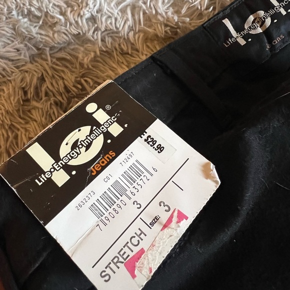 NWT LEI vintage black flare stretch jeans - Picture 4 of 5